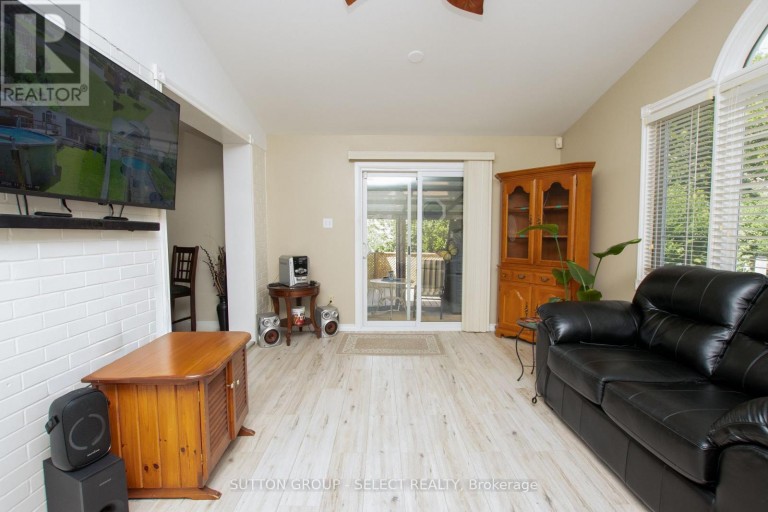716 MONSARRAT AVENUE, London East (East A), Ontario, N5Y4M9
