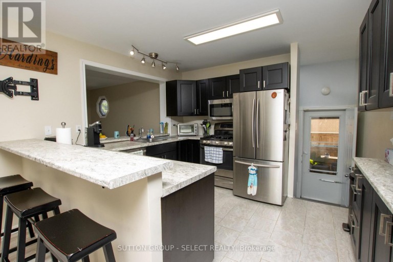 716 MONSARRAT AVENUE, London East (East A), Ontario, N5Y4M9