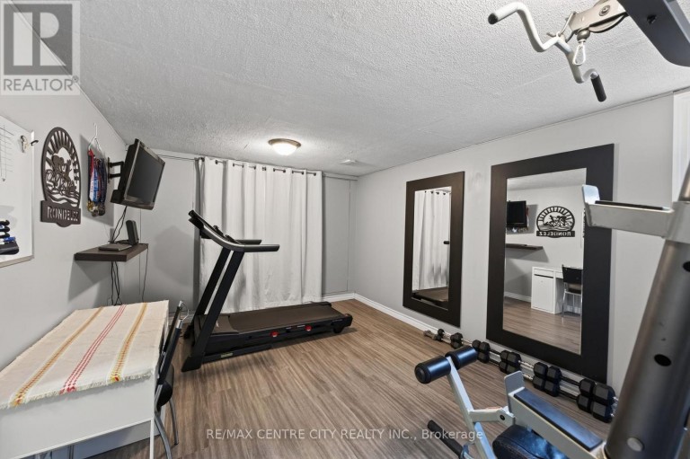71 ARDSLEY ROAD, London North (North I), Ontario, N6G3J4