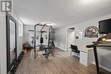 71 ARDSLEY ROAD London North (North I) Ontario photo 32