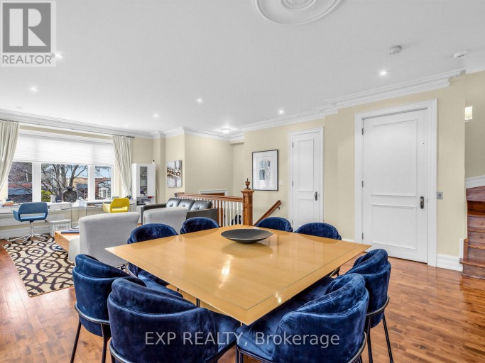 241 POPLAR PLAINS ROAD, Toronto (Casa Loma), Ontario, M4V2N8