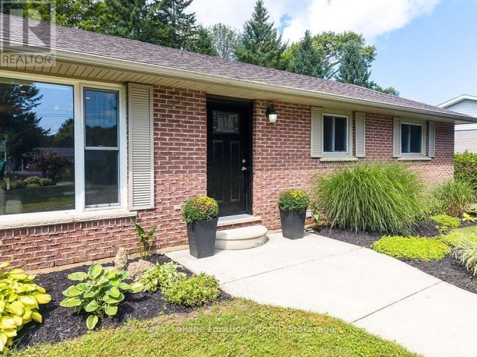 124 GREENFIELD DRIVE, Meaford, Ontario, N4L1W6