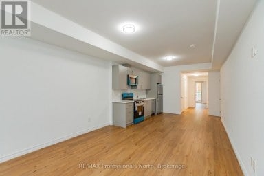 104 - 6 SUNCREST LANE Huntsville (Chaffey) Ontario photo 4