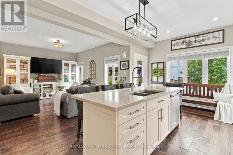 2 NADMARC COURT, Essa (Angus), Ontario, L0M1B4