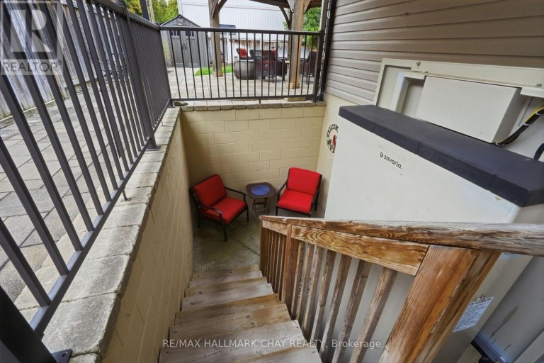 2 NADMARC COURT, Essa (Angus), Ontario, L0M1B4