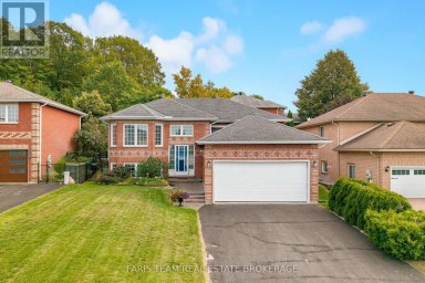 4 CHARLES STREET Penetanguishene Ontario photo 1