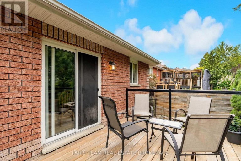 4 CHARLES STREET, Penetanguishene, Ontario, L9M2G6