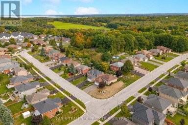 4 CHARLES STREET Penetanguishene Ontario photo 25