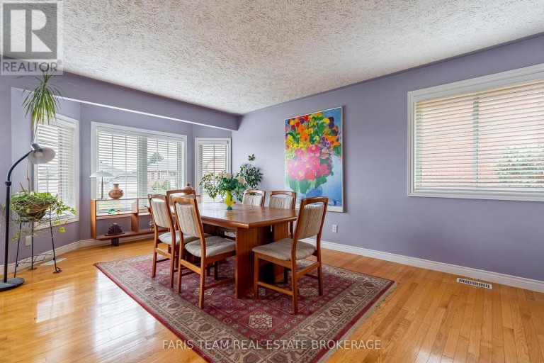 4 CHARLES STREET, Penetanguishene, Ontario, L9M2G6