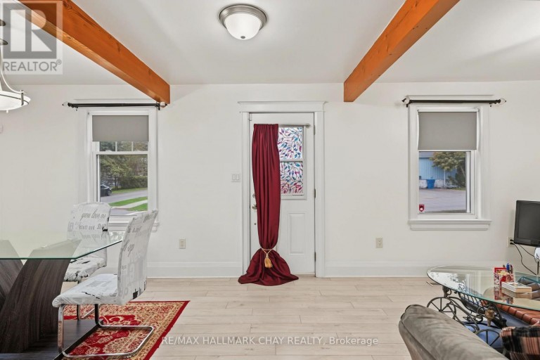 70 DOUGLAS STREET, Orillia, Ontario, L3V5Y6
