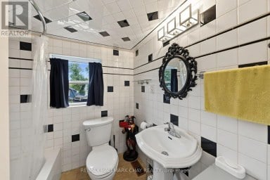 70 DOUGLAS STREET Orillia Ontario photo 20
