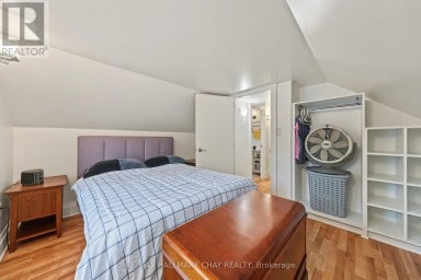 70 DOUGLAS STREET Orillia Ontario photo 22