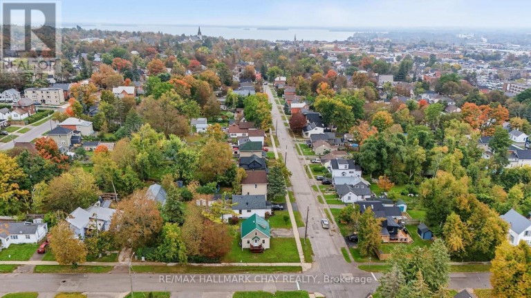 70 DOUGLAS STREET, Orillia, Ontario, L3V5Y6