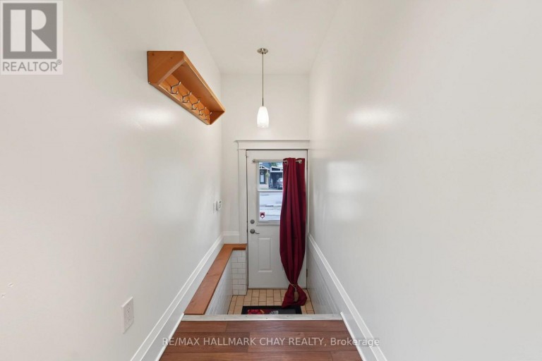 70 DOUGLAS STREET, Orillia, Ontario, L3V5Y6