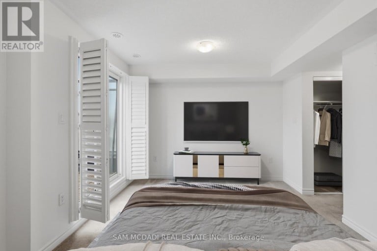 6 - 2285 MCNAB LANE, Mississauga (Clarkson), Ontario, L5J0B3