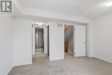 6 - 2285 MCNAB LANE Mississauga (Clarkson) Ontario photo 21