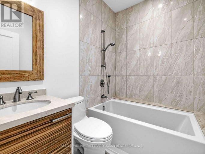212 EMPRESS AVENUE, Toronto (Willowdale East), Ontario, M2N3T9