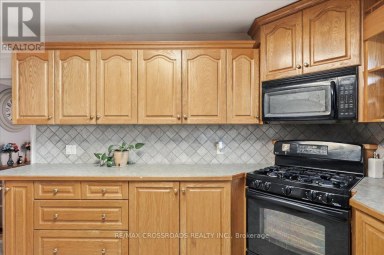 239 ISLAND ROAD Toronto (Rouge) Ontario photo 8