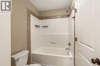 2, 209 Lettice Perry Road N Lethbridge Alberta photo 27