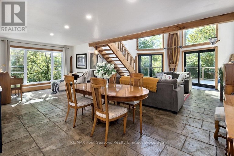 190 LAKESHORE ROAD E, Blue Mountains, Ontario, L9Y0M9