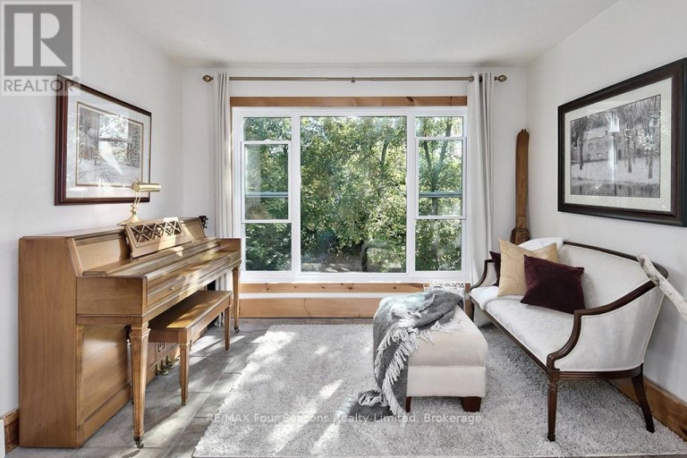 190 LAKESHORE ROAD E, Blue Mountains, Ontario, L9Y0M9