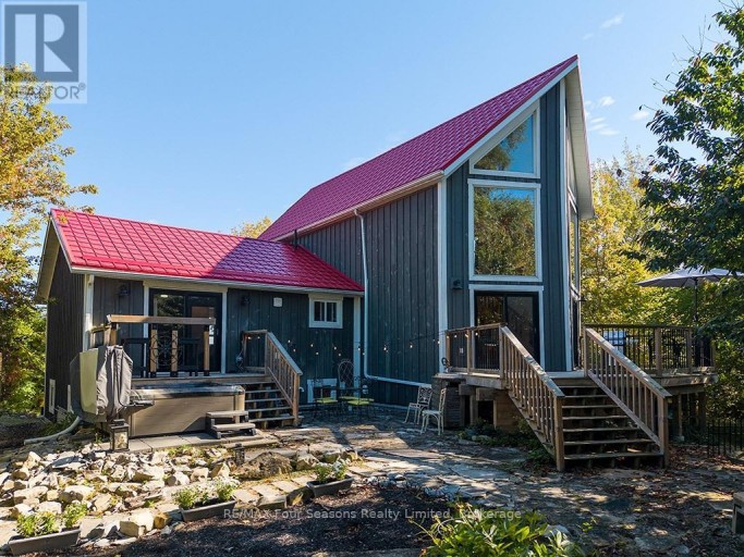 190 LAKESHORE ROAD E, Blue Mountains, Ontario, L9Y0M9
