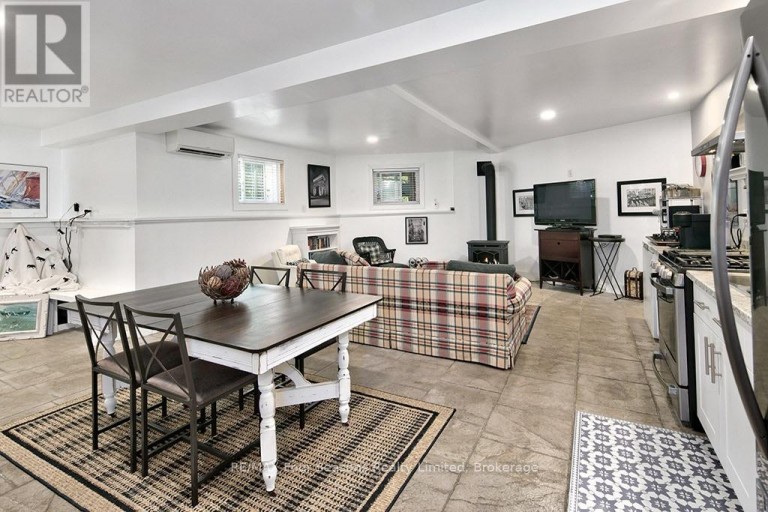 190 LAKESHORE ROAD E, Blue Mountains, Ontario, L9Y0M9