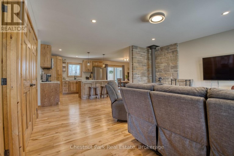 23 MAPLE DRIVE, Northern Bruce Peninsula, Ontario, N0H1Z0