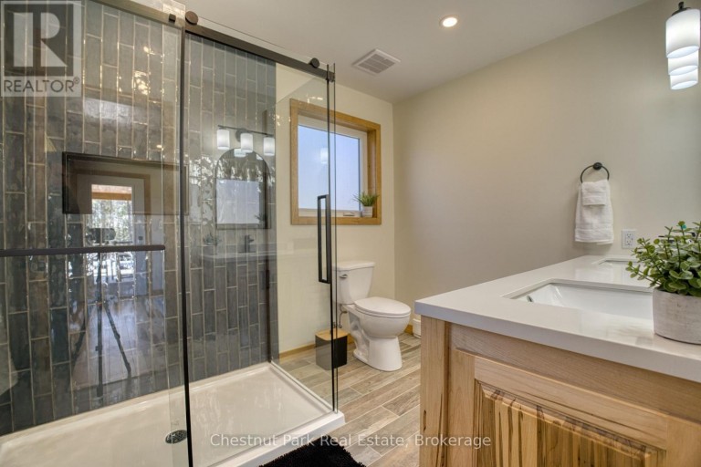 23 MAPLE DRIVE, Northern Bruce Peninsula, Ontario, N0H1Z0