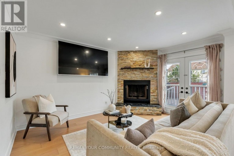 7155 ASPEN AVENUE, Mississauga (Meadowvale), Ontario, L5N5P2
