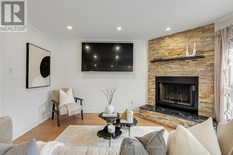 7155 ASPEN AVENUE, Mississauga (Meadowvale), Ontario, L5N5P2