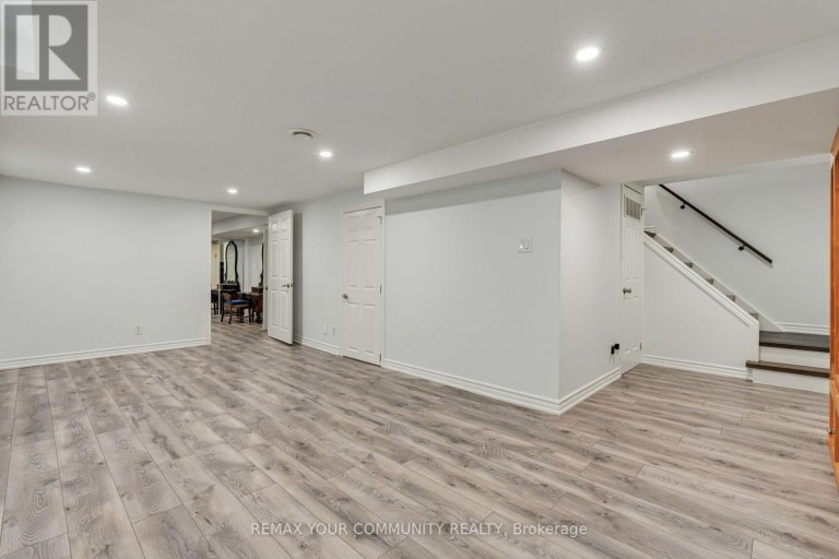 7155 ASPEN AVENUE, Mississauga (Meadowvale), Ontario, L5N5P2