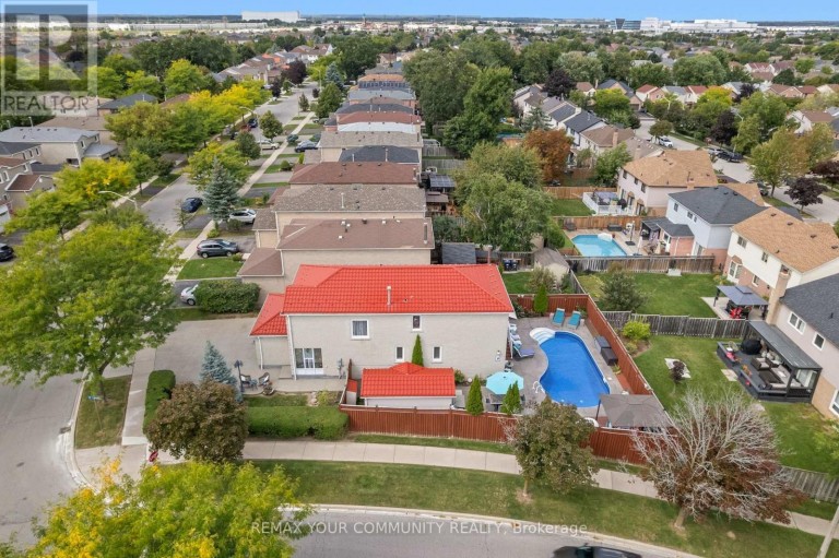 7155 ASPEN AVENUE, Mississauga (Meadowvale), Ontario, L5N5P2