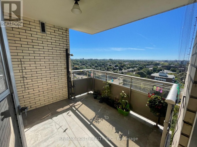 1611 - 390 DIXON ROAD, Toronto (Kingsview Village-The Westway), Ontario, M9R1T4