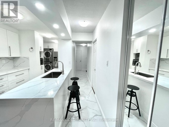 1611 - 390 DIXON ROAD, Toronto (Kingsview Village-The Westway), Ontario, M9R1T4