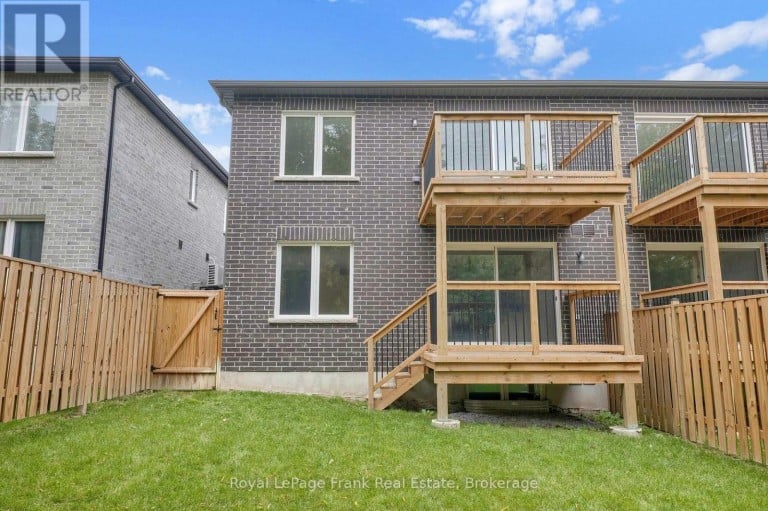323 ANDERSON AVENUE, Oshawa (McLaughlin), Ontario, L1J2N8