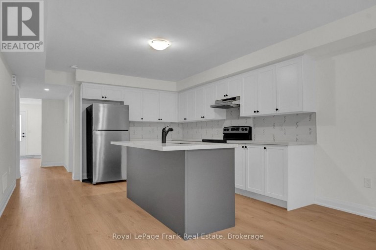 323 ANDERSON AVENUE, Oshawa (McLaughlin), Ontario, L1J2N8