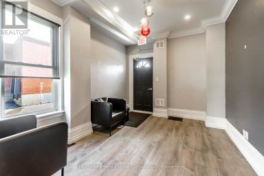 300 AYLMER STREET N Peterborough (Town Ward 3) Ontario photo 12