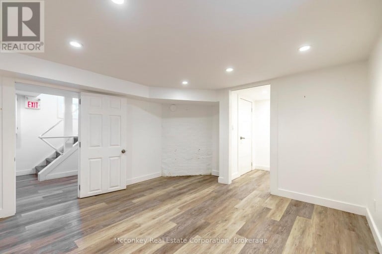 300 AYLMER STREET N, Peterborough (Town Ward 3), Ontario, K9J3K7