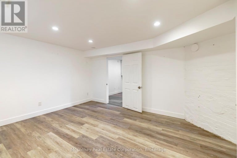 300 AYLMER STREET N, Peterborough (Town Ward 3), Ontario, K9J3K7
