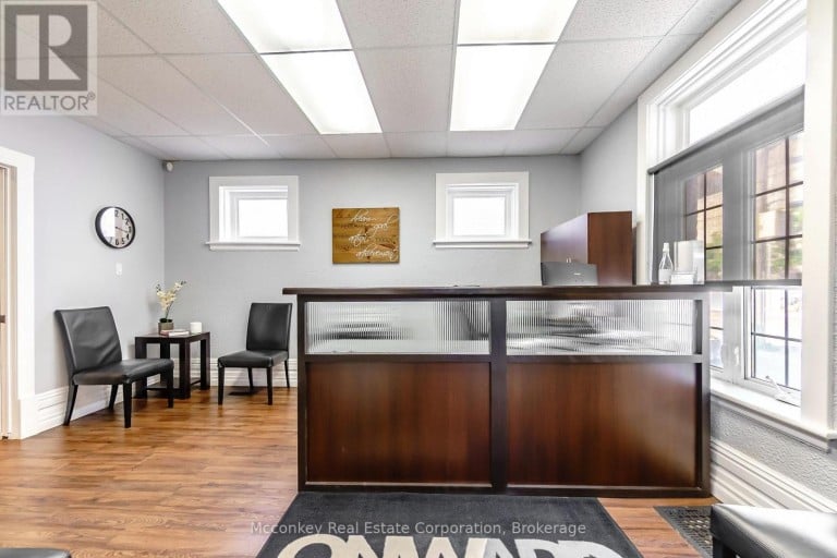 300 AYLMER STREET N, Peterborough (Town Ward 3), Ontario, K9J3K7