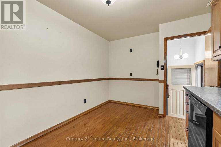 1175 EDMISON DRIVE, Peterborough (Northcrest Ward 5), Ontario, K9H6V2