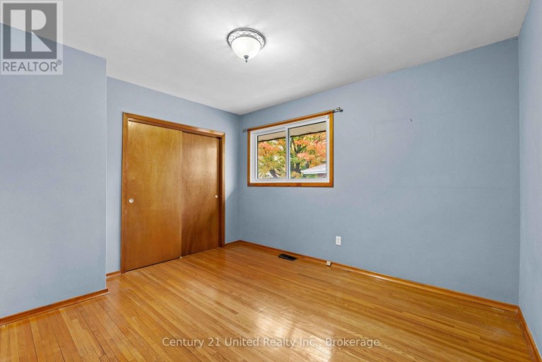 1175 EDMISON DRIVE, Peterborough (Northcrest Ward 5), Ontario, K9H6V2