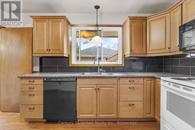 1175 EDMISON DRIVE, Peterborough (Northcrest Ward 5), Ontario, K9H6V2