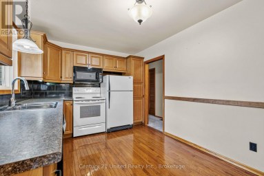 1175 EDMISON DRIVE Peterborough (Northcrest Ward 5) Ontario photo 8
