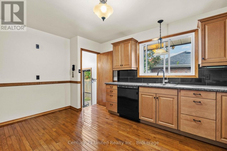 1175 EDMISON DRIVE, Peterborough (Northcrest Ward 5), Ontario, K9H6V2