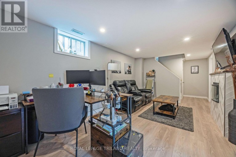 18 TARA COURT, Aylmer, Ontario, N5H0A1