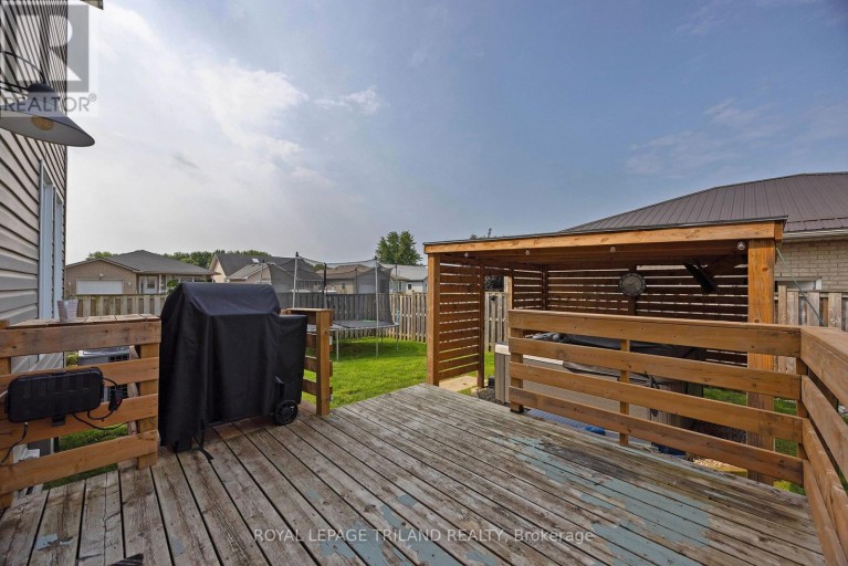 18 TARA COURT, Aylmer, Ontario, N5H0A1