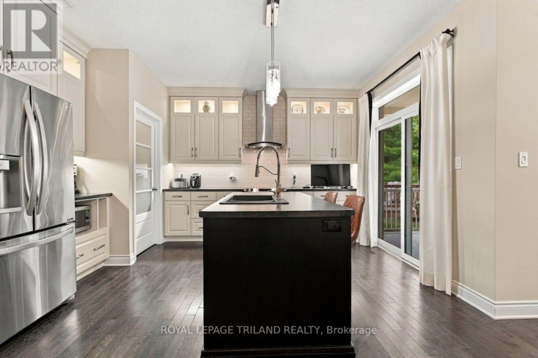 43 HICKORY LANE, St. Thomas, Ontario, N5R6K9