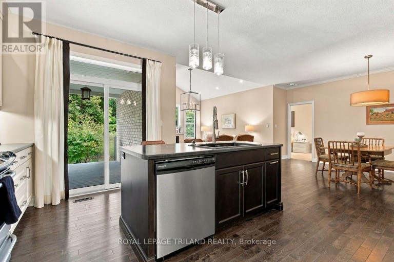 43 HICKORY LANE, St. Thomas, Ontario, N5R6K9